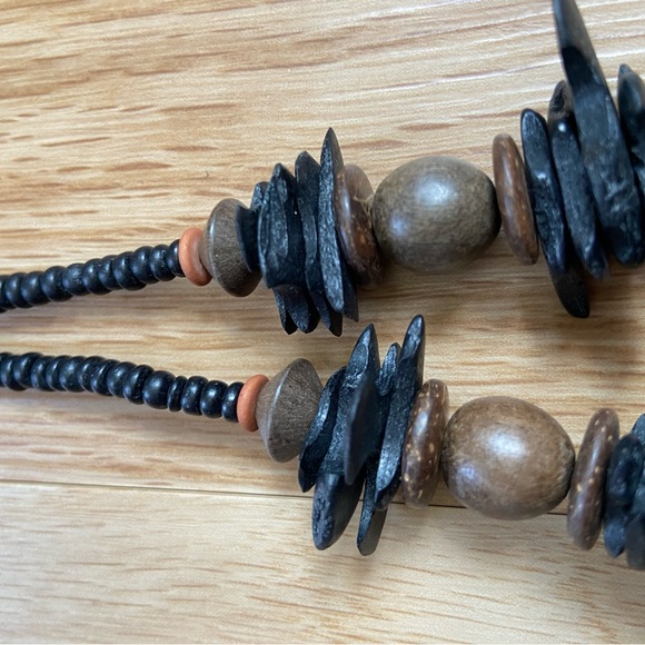 Chunky Carved Wooden Rhino Rhinoceros African Safari Statement Bead Necklace - Picture 6 of 10